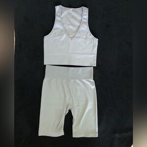 Sleek gray Activewear Set